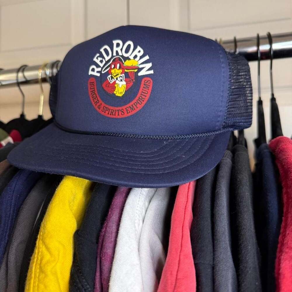 Vintage Red Robin Burger & Spirits Emporium Trucker Hat